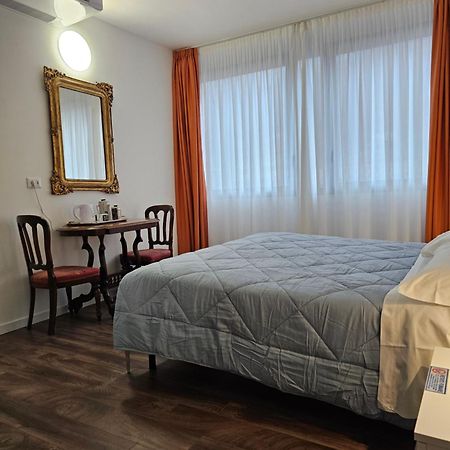 Aparthotel Victoria Royal Garden Como Zewnętrze zdjęcie
